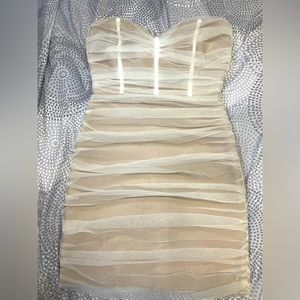 Women’s Strapless Dress